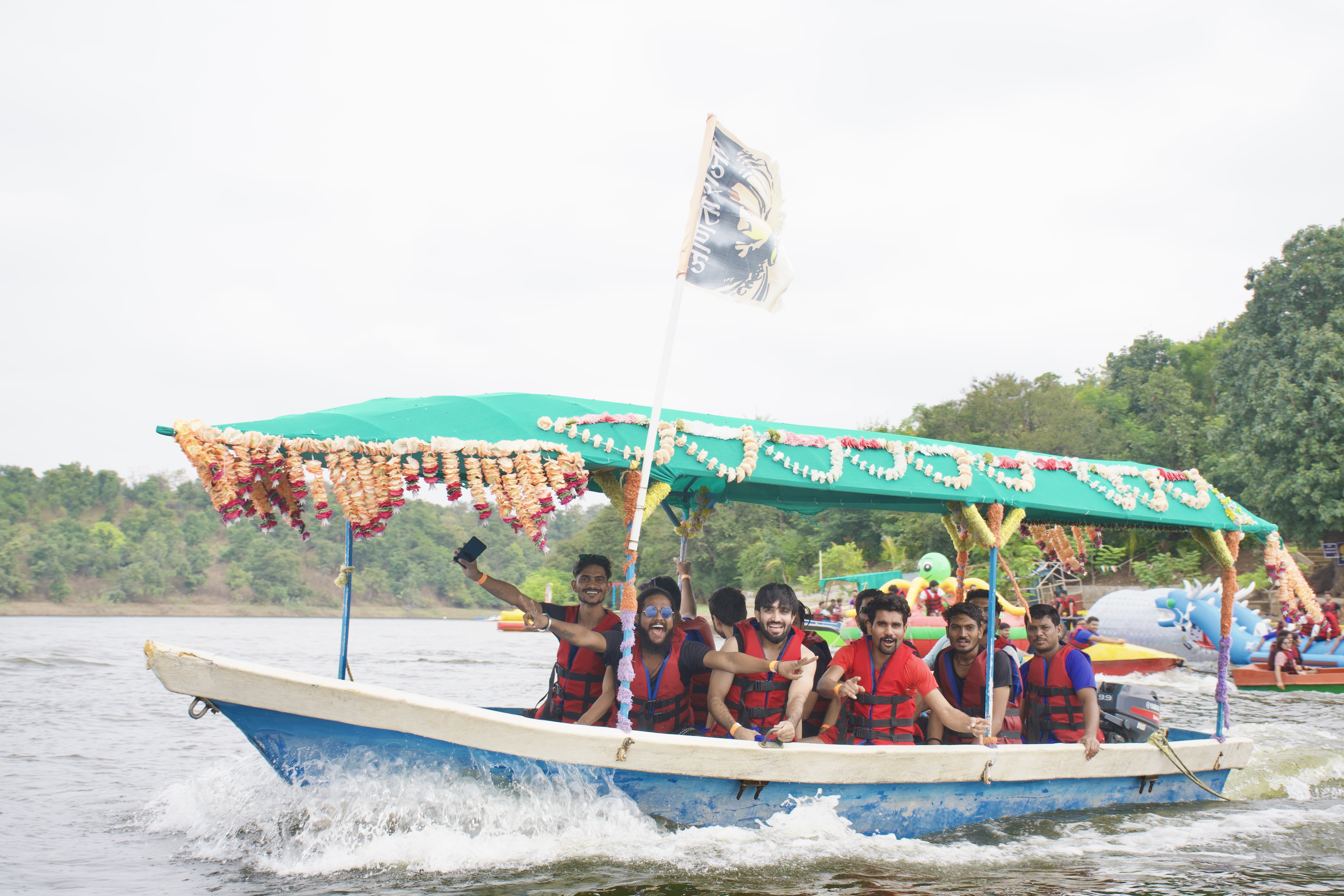 Shikara Ride